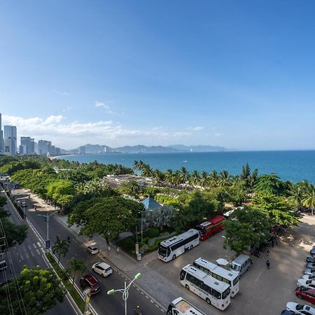 Nami Hotel На Транг Екстериор снимка