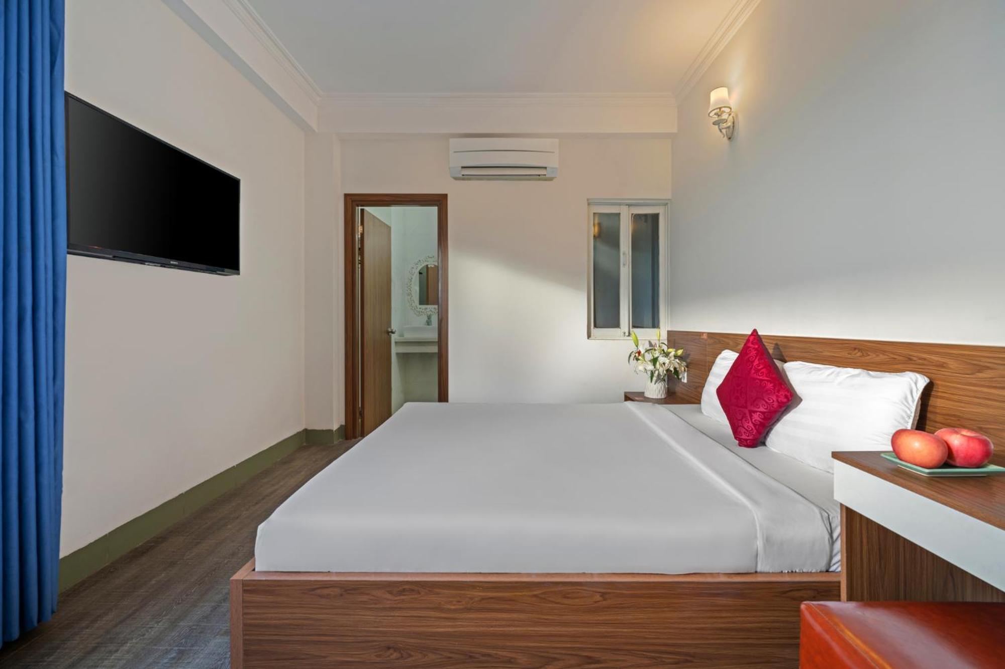 Nami Hotel На Транг Екстериор снимка