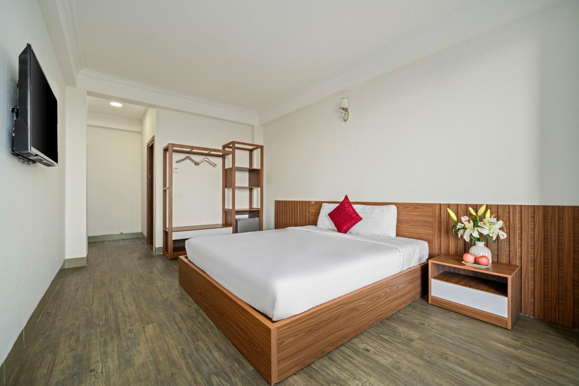 Nami Hotel На Транг Екстериор снимка